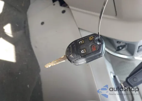 2012 Ford Escape Xlt z USA, uszkodzony, nr VIN 1FMCU9D75CKB92436